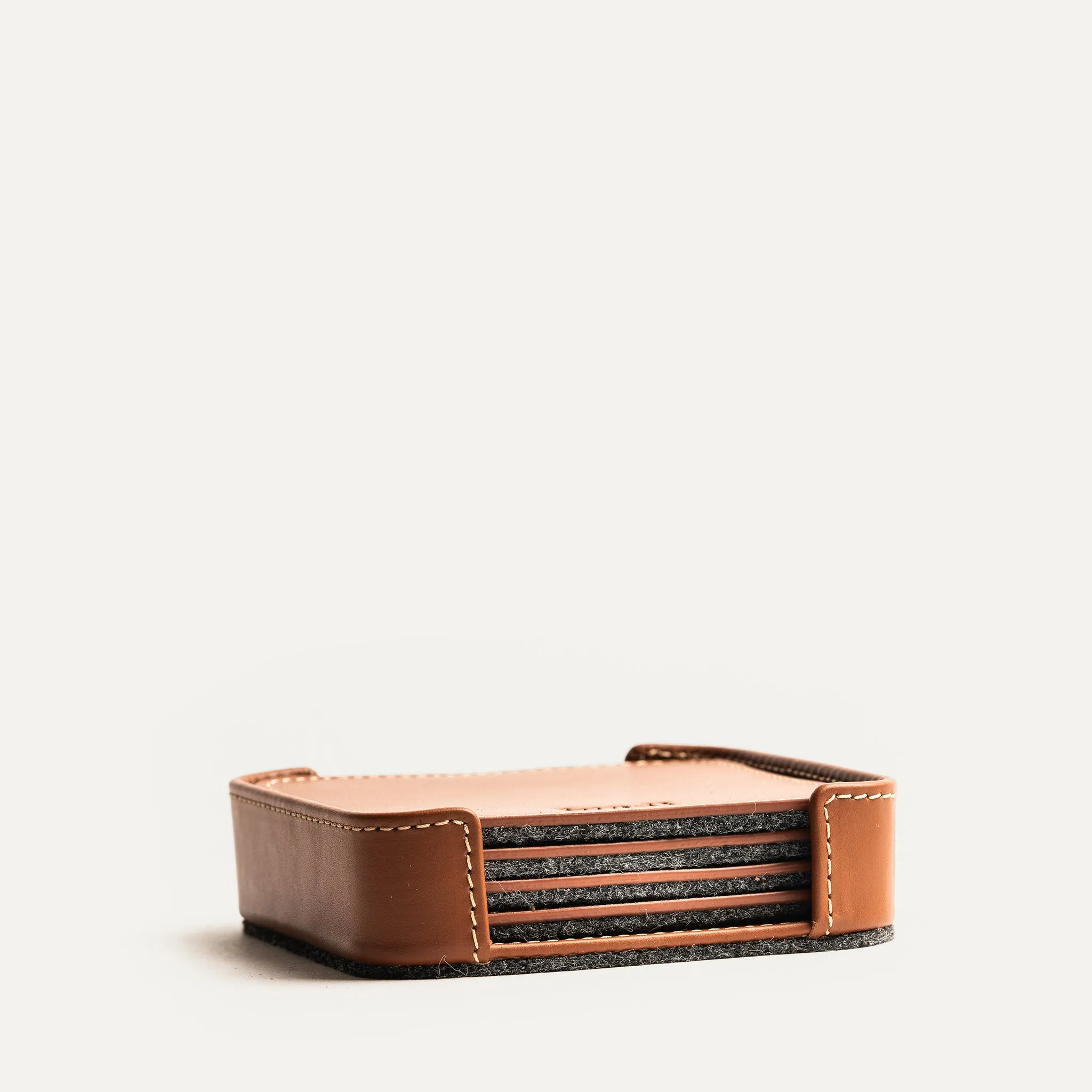 IVO | Cuir cognac